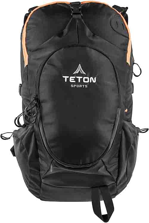 Backpack for hiking in rain